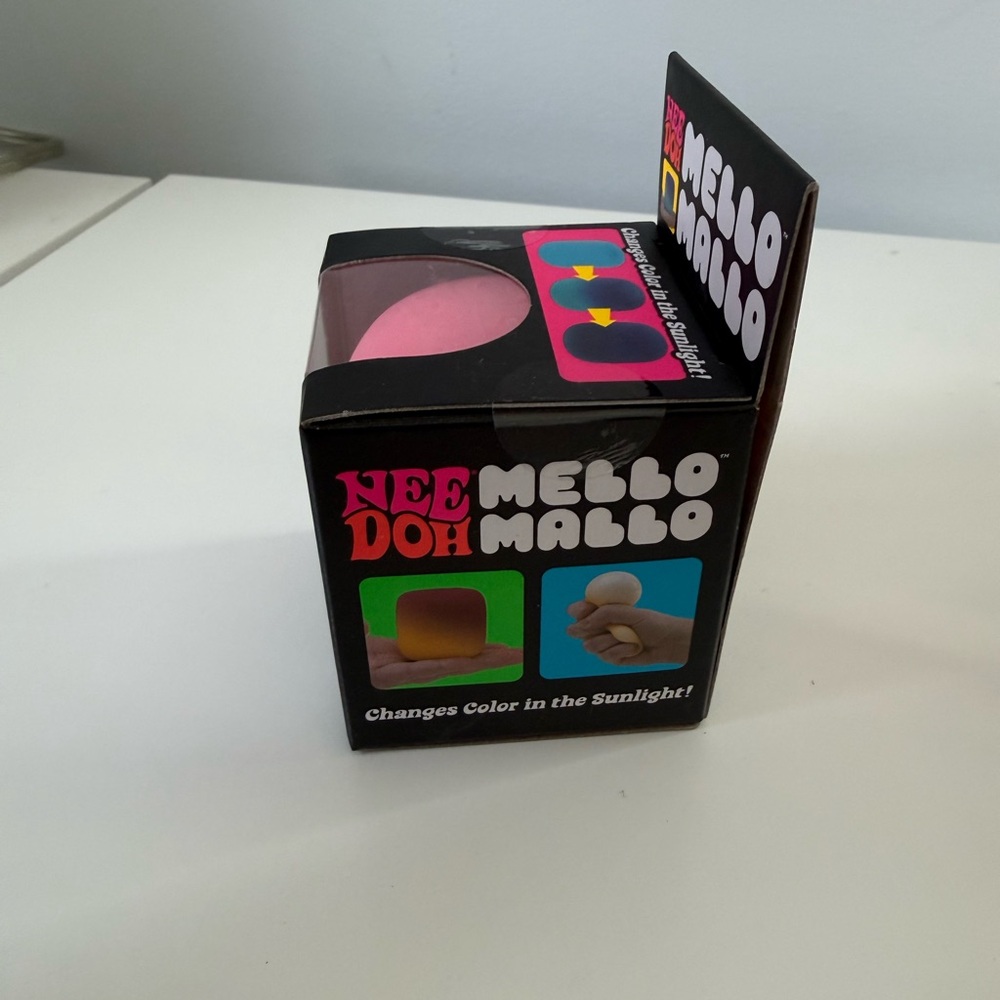 Pink NEEDOH mello mallo - Picture 3 of 6